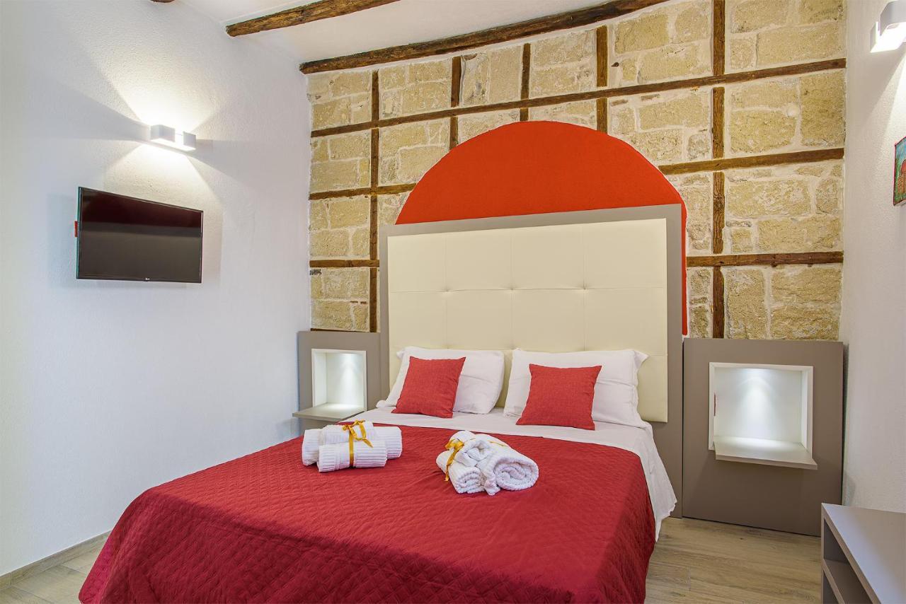 Barlaman Luxury Rooms Палермо Екстер'єр фото